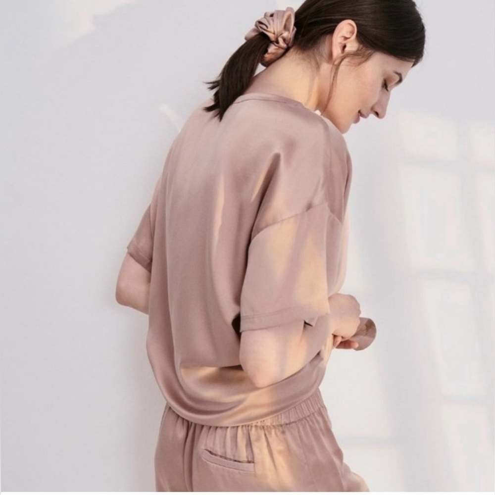 LUNYA Washable Silk Pajama Top and Shorts Set in Otium Tan Pink Sz Small NWT